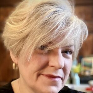 Profile photo of Carolyn Strauch