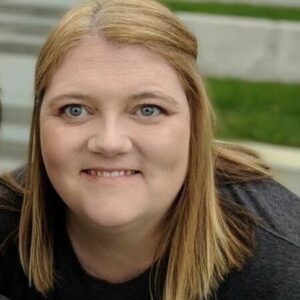 Profile photo of Kelli Farris