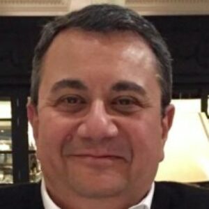 Profile photo of Robert Iskander
