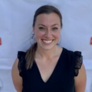 Profile photo of Lauren Mikulak